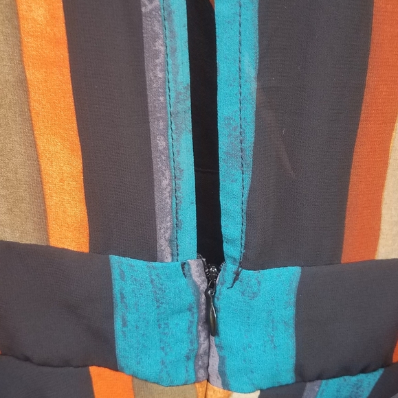 Luxxel small romper - Picture 5 of 6